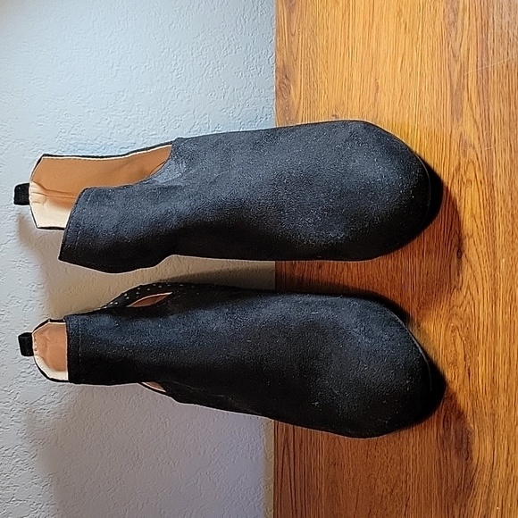 2 pairs of wmns boots - Picture 8 of 11